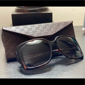 ON SALE: GUCCI sunglasses